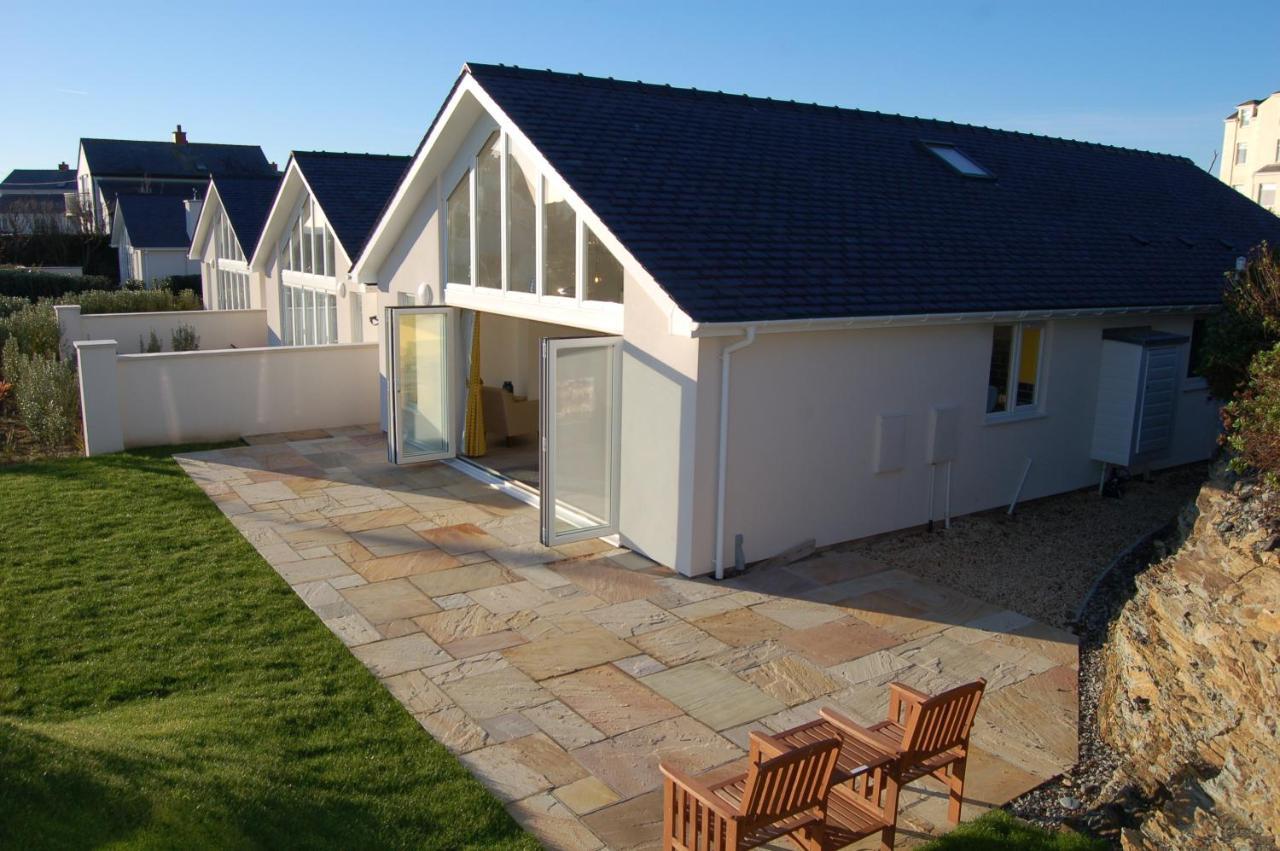 Beautiful, Modern Villa 5 Mins Walk From The Stunning Bay At Trearddur Holyhead Kültér fotó