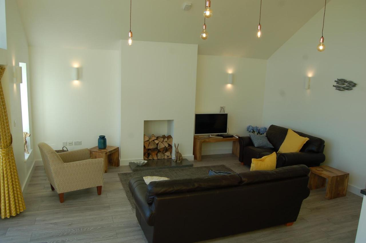 Beautiful, Modern Villa 5 Mins Walk From The Stunning Bay At Trearddur Holyhead Kültér fotó